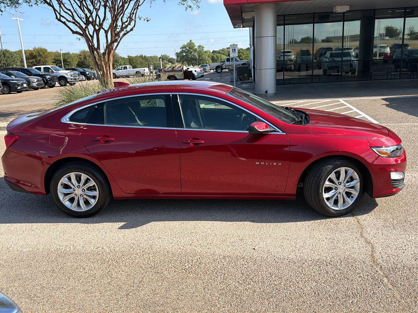 Used 2025 Chevrolet Malibu Sedan