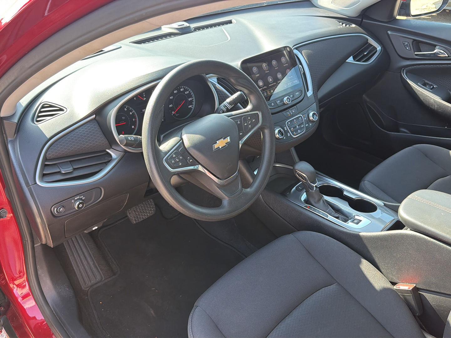 Used 2025 Chevrolet Malibu Sedan