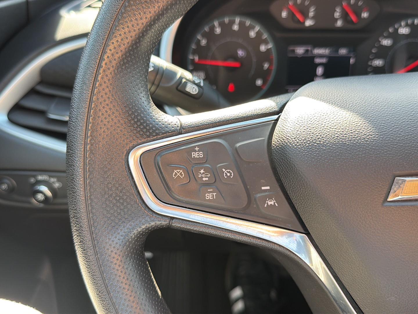 Used 2025 Chevrolet Malibu Sedan