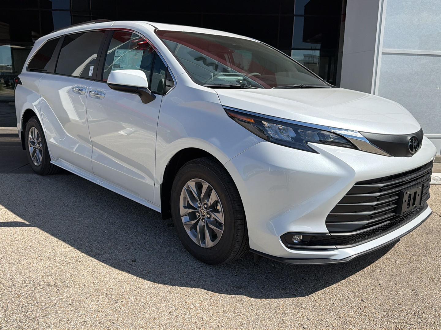 New 2026 Toyota Sienna Van