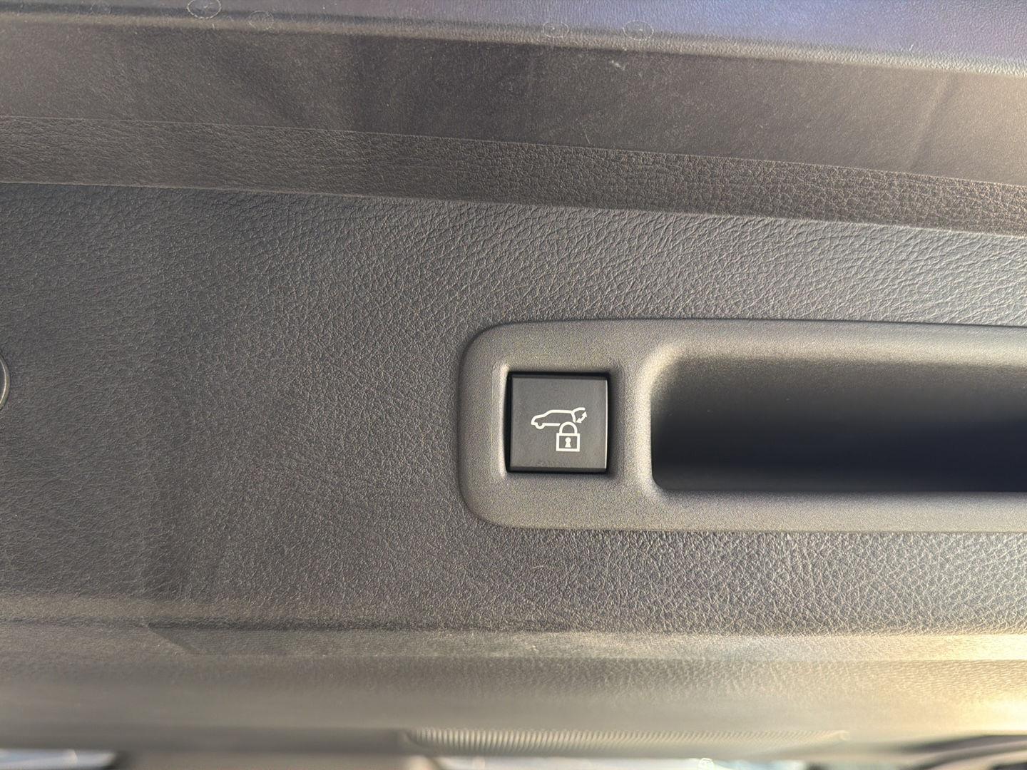 New 2026 Toyota Sienna Van