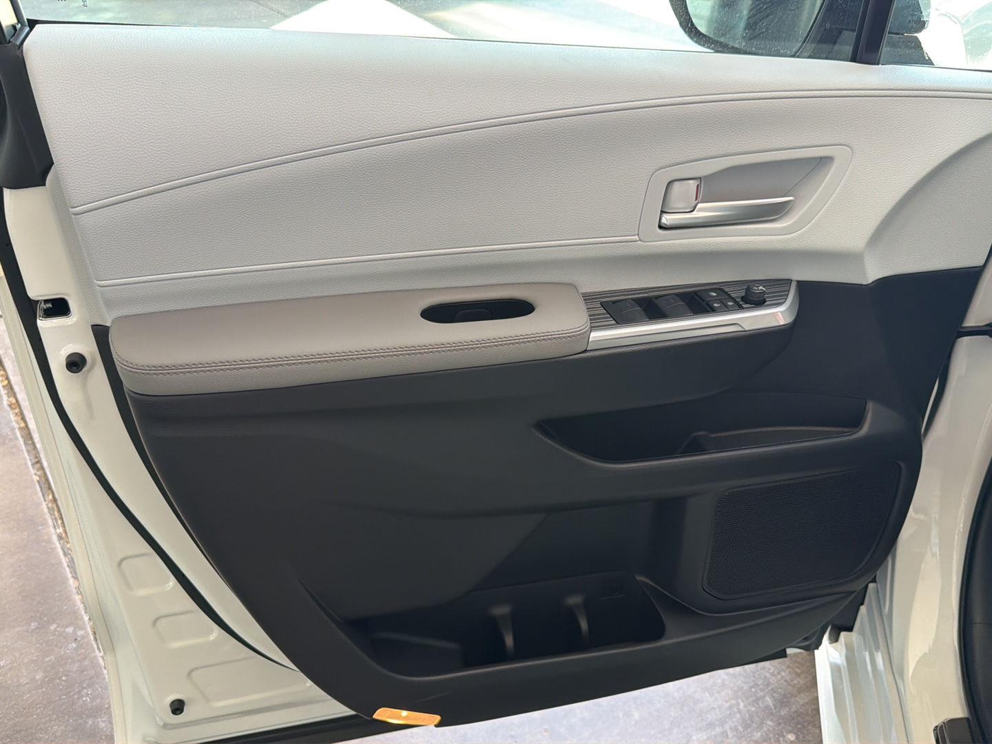 New 2026 Toyota Sienna Van