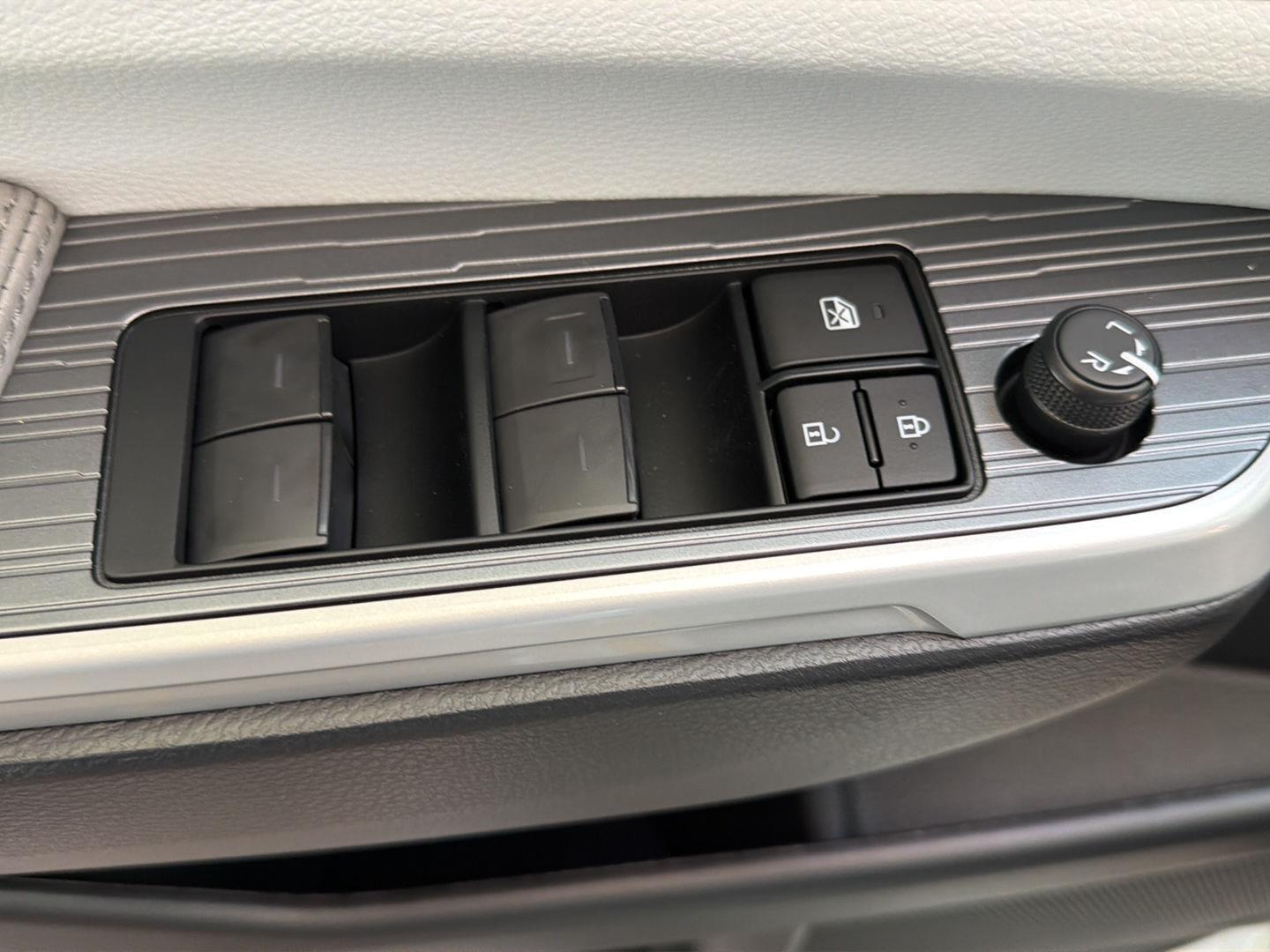 New 2026 Toyota Sienna Van