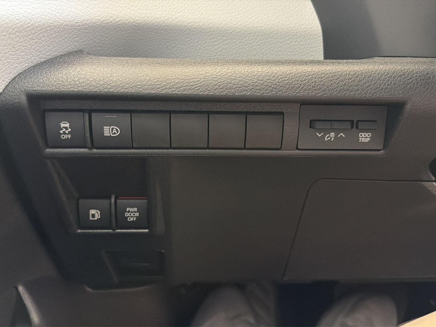 New 2026 Toyota Sienna Van