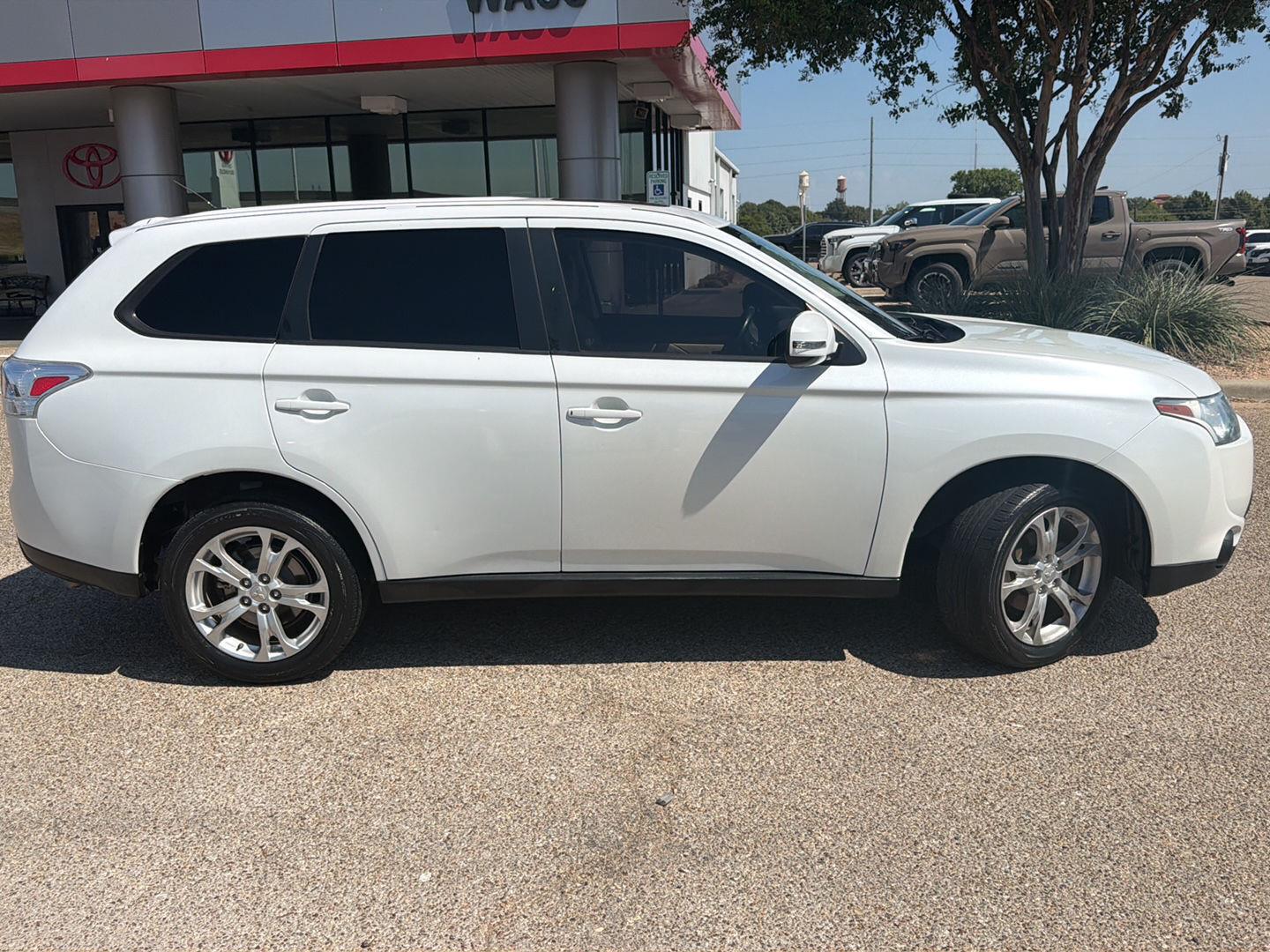 Used 2014 Mitsubishi Outlander SE with VIN JA4AD3A31EZ015526 for sale in Waco, TX