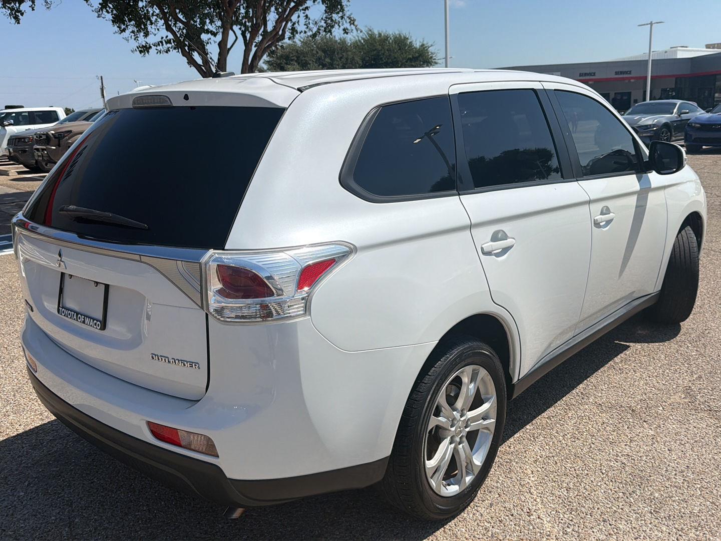 Used 2014 Mitsubishi Outlander SUV