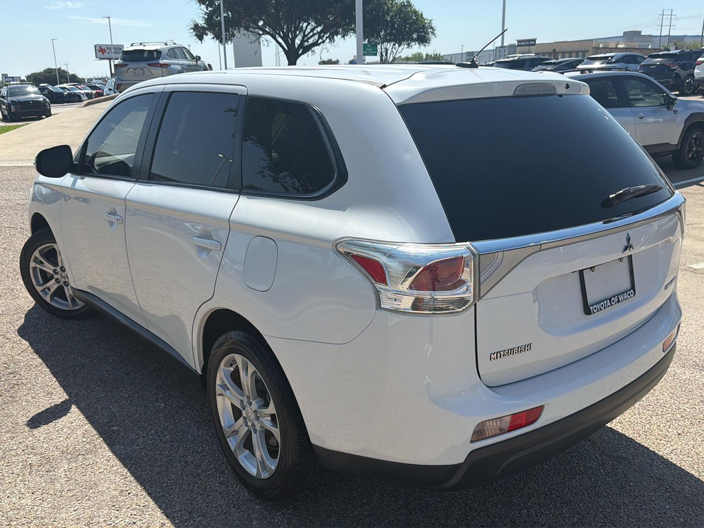 Used 2014 Mitsubishi Outlander SUV