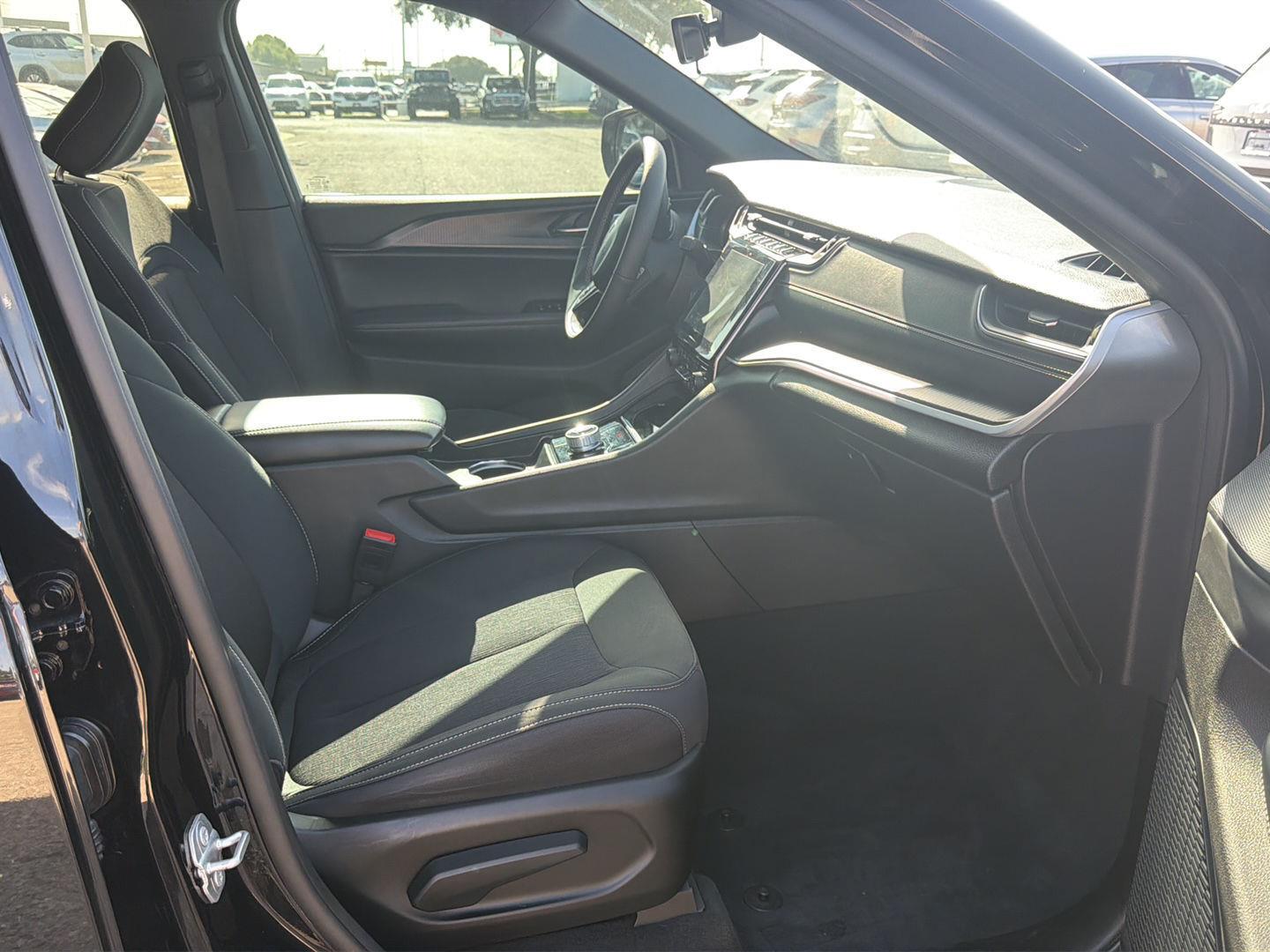 Used 2025 Jeep Grand Cherokee L SUV
