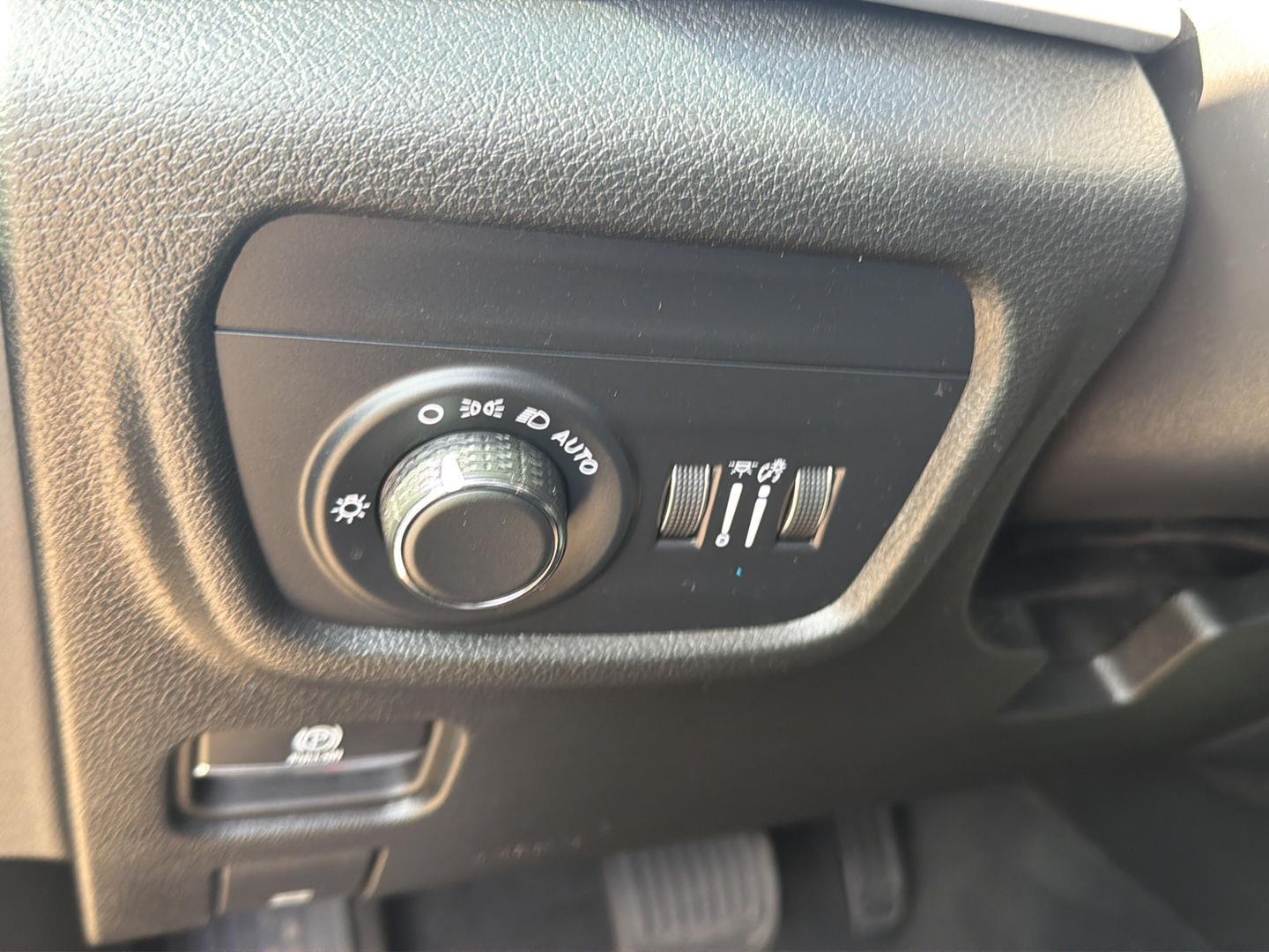 Used 2025 Jeep Grand Cherokee L SUV