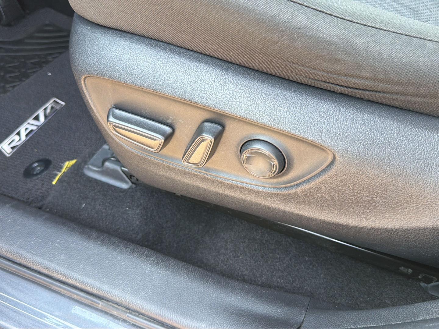 Used 2022 Toyota RAV4 SUV