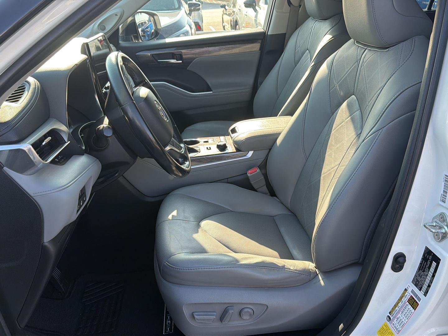 Used 2020 Toyota Highlander SUV