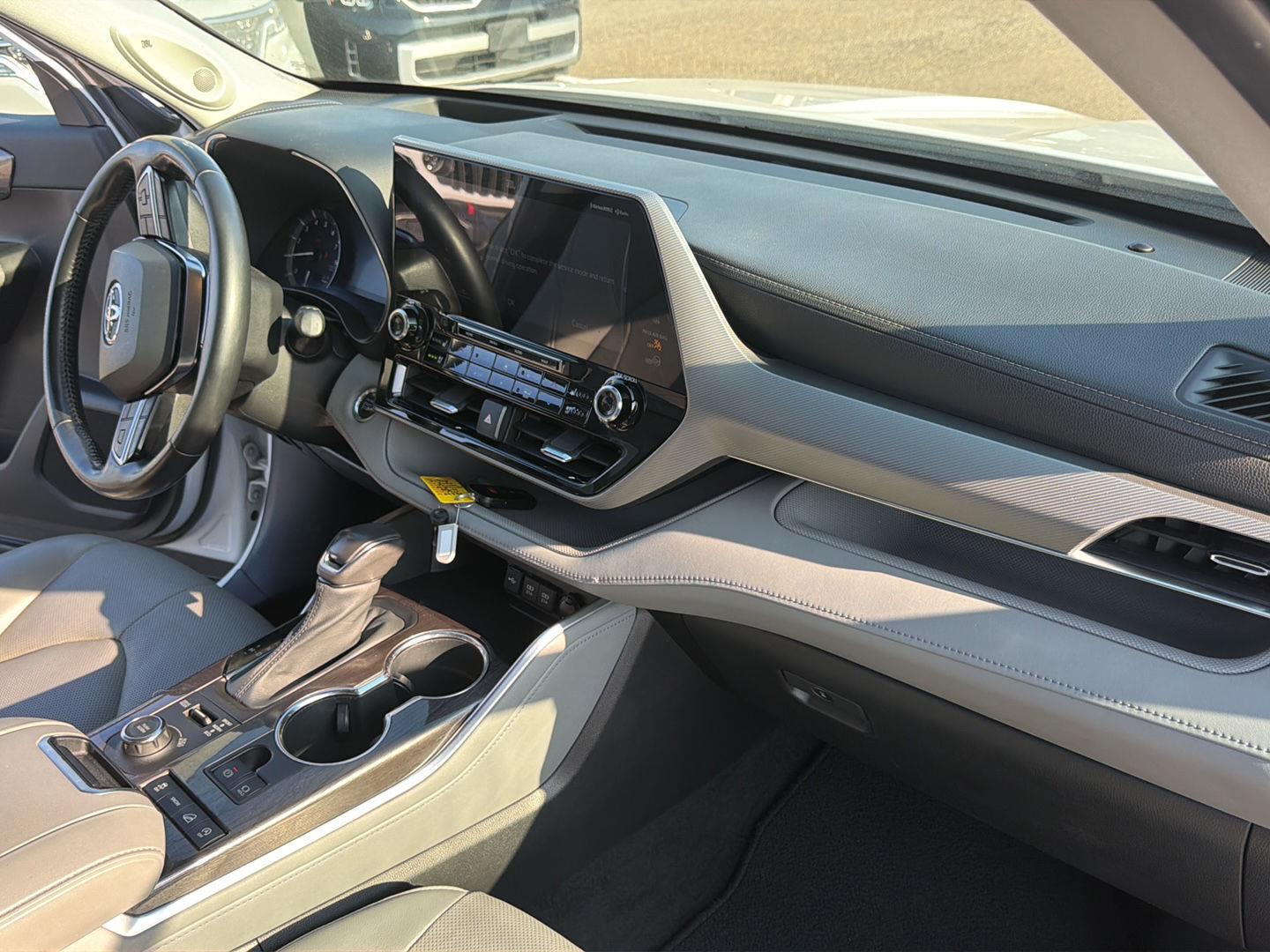 Used 2020 Toyota Highlander SUV