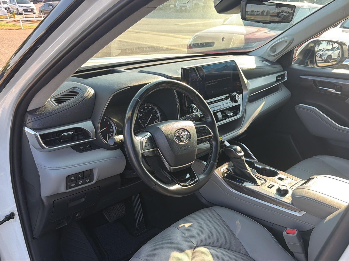 Used 2020 Toyota Highlander SUV