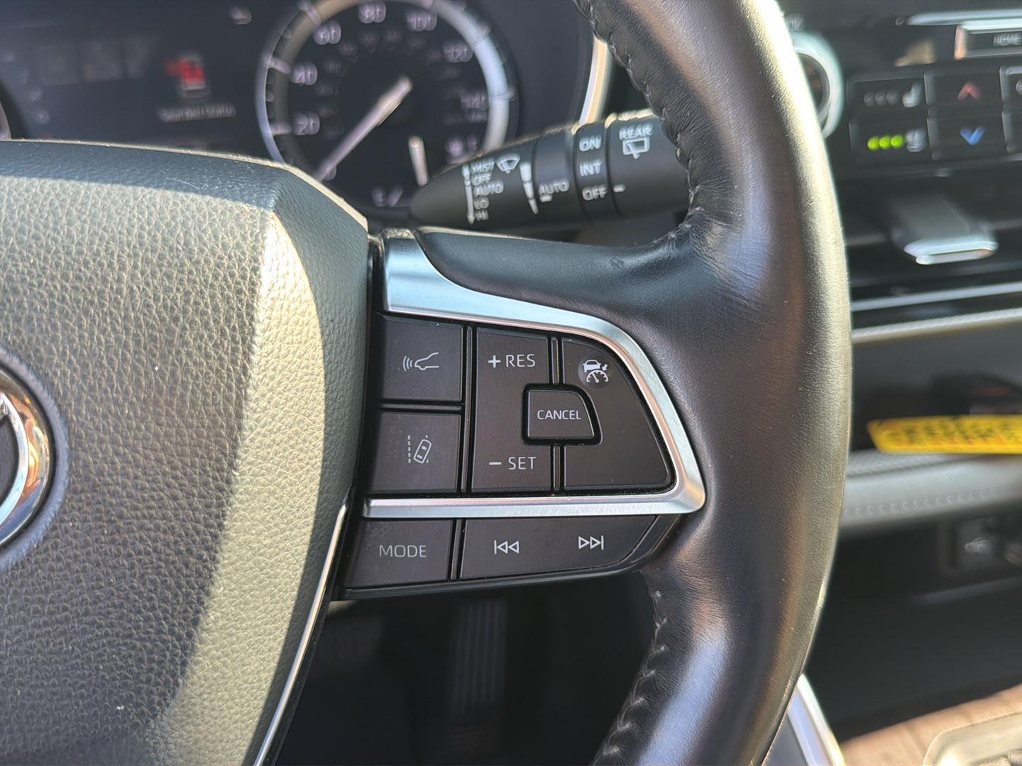 Used 2020 Toyota Highlander SUV