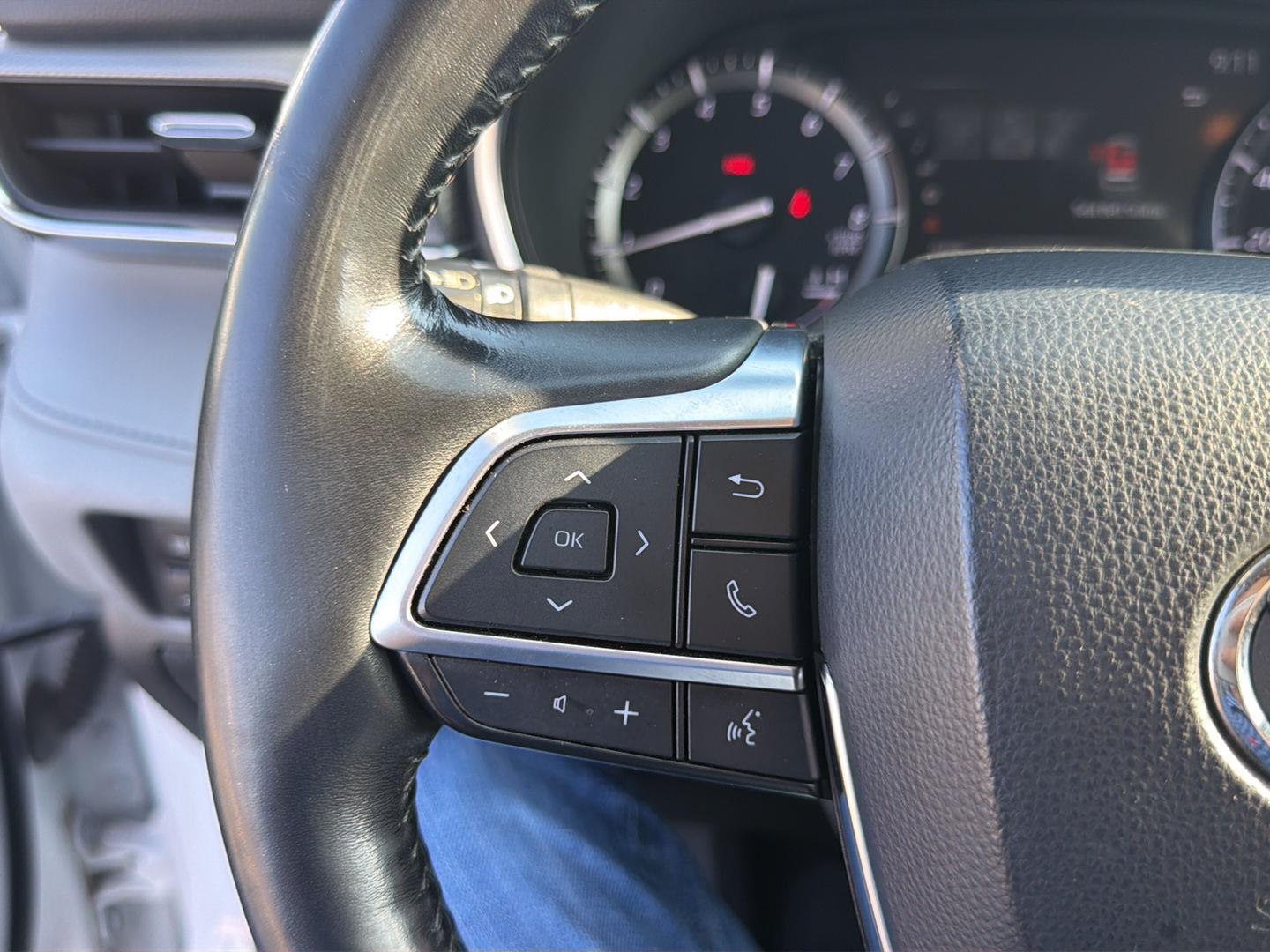Used 2020 Toyota Highlander SUV