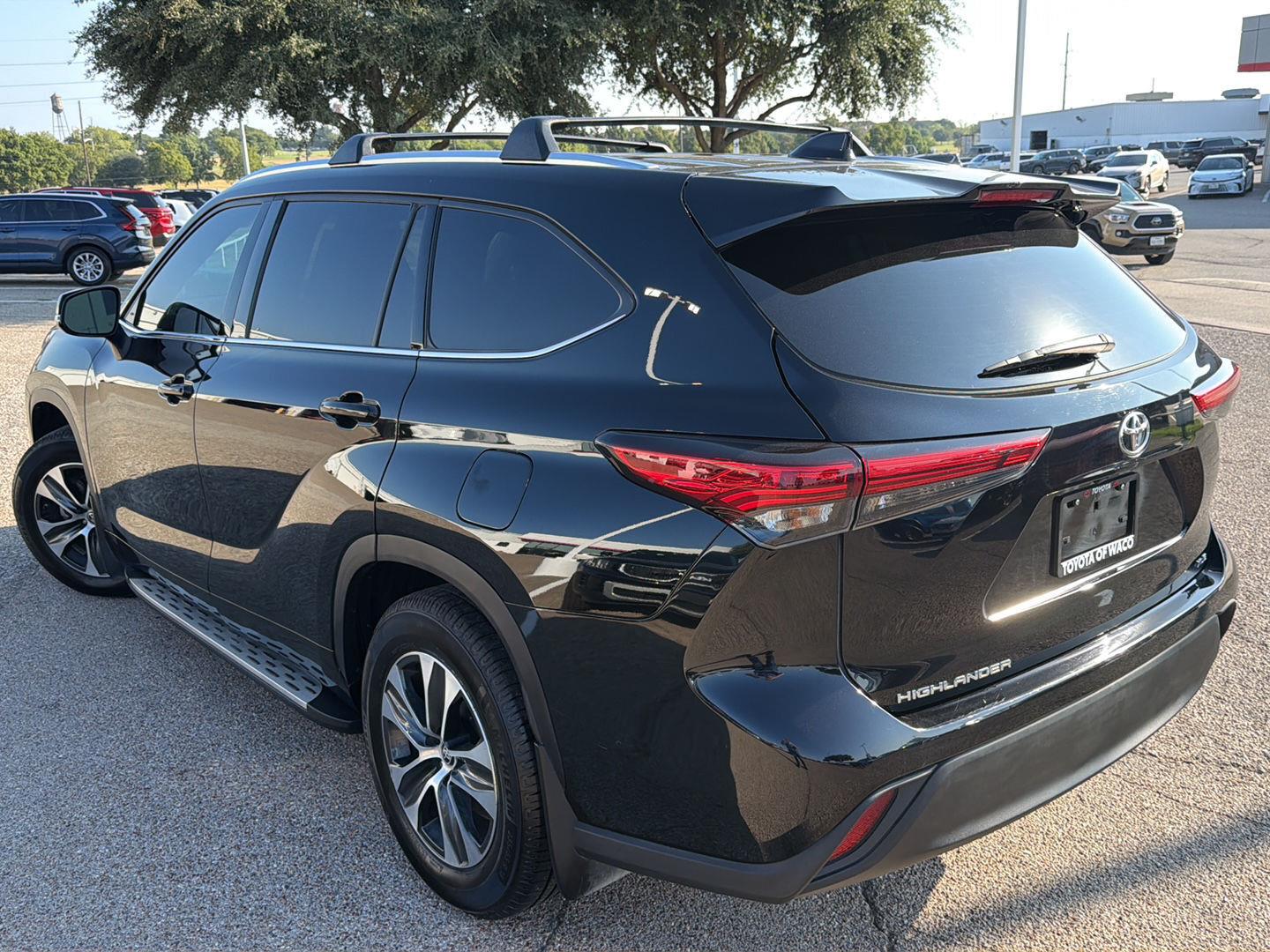 Used 2021 Toyota Highlander SUV