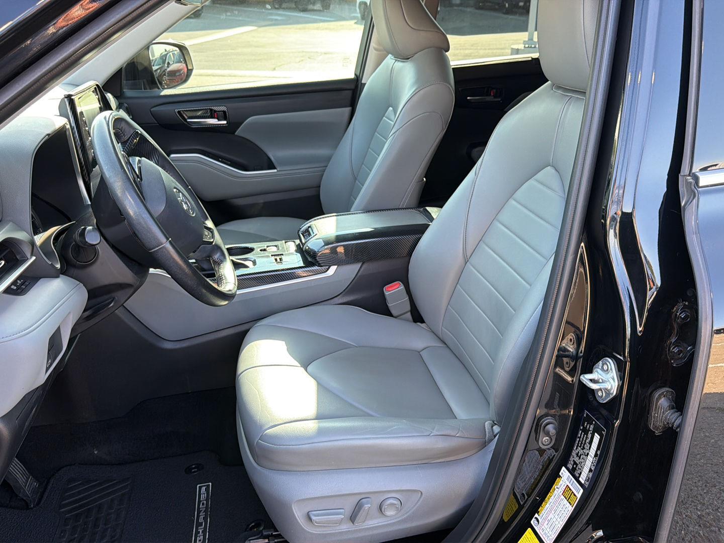 Used 2021 Toyota Highlander SUV