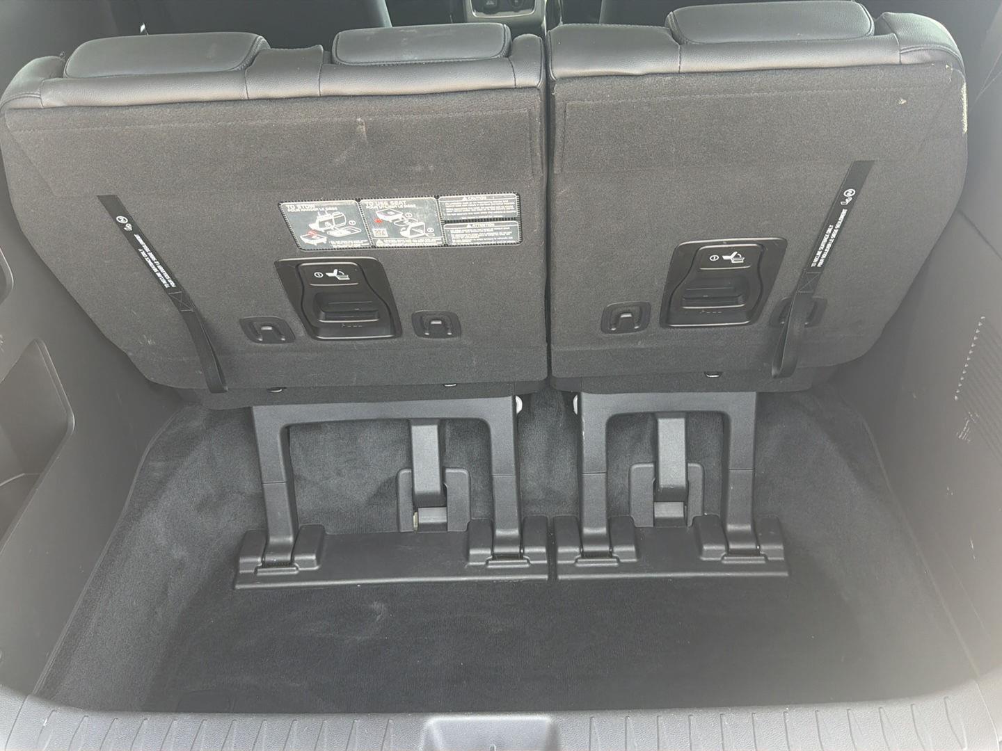 Used 2024 Kia Carnival Van