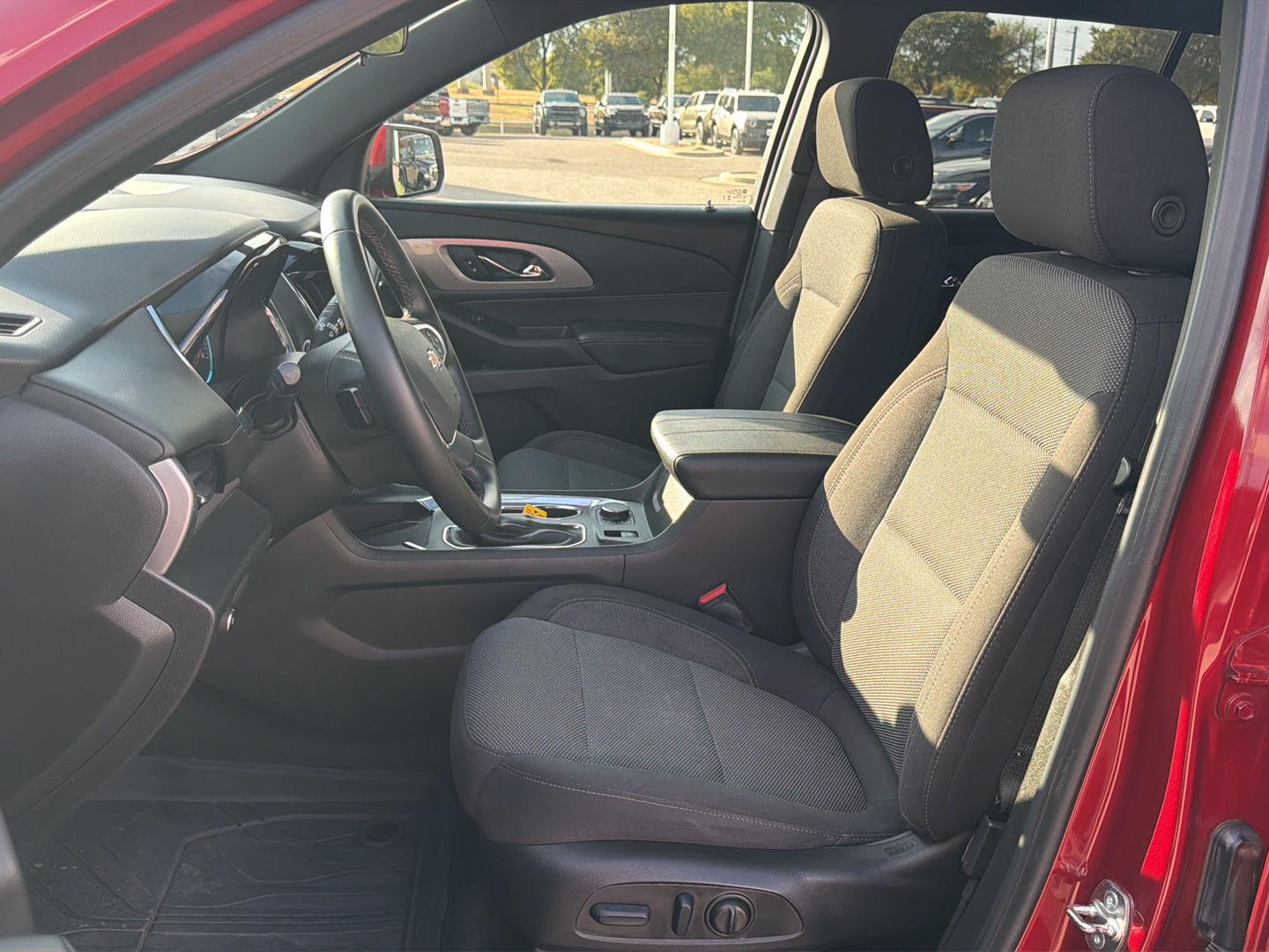Used 2023 Chevrolet Traverse SUV