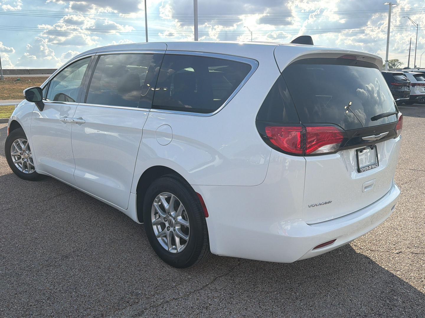 Used 2023 Chrysler Voyager Van