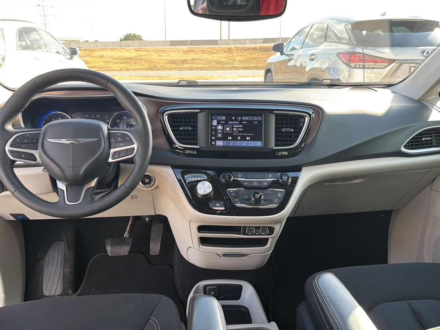 Used 2023 Chrysler Voyager Van