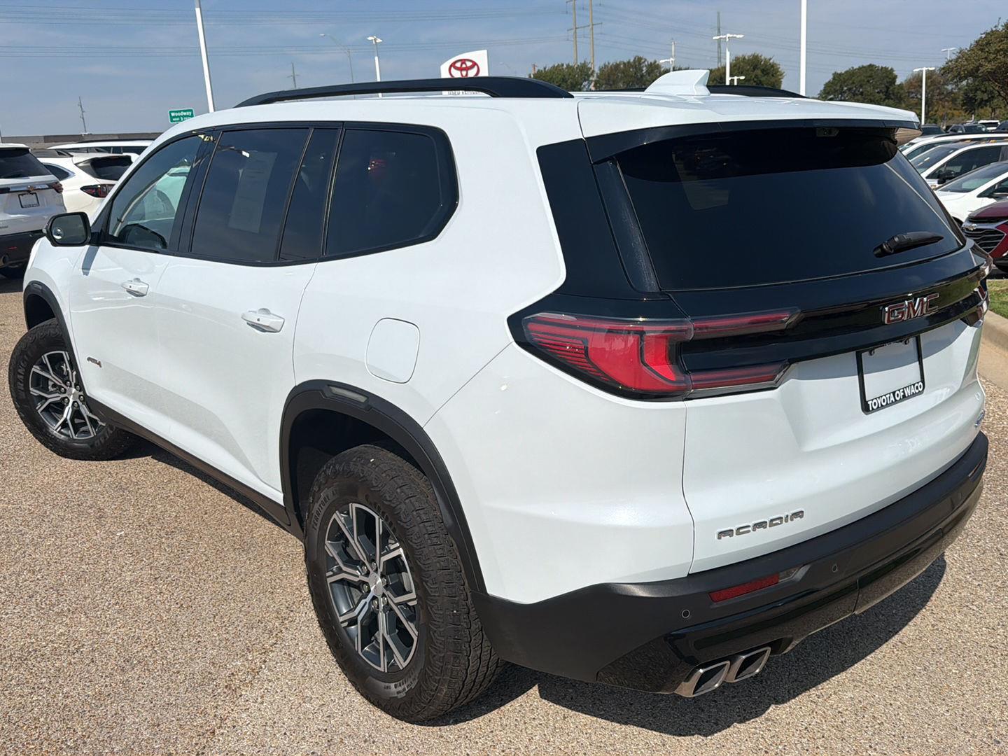 Used 2026 GMC Acadia Sedan