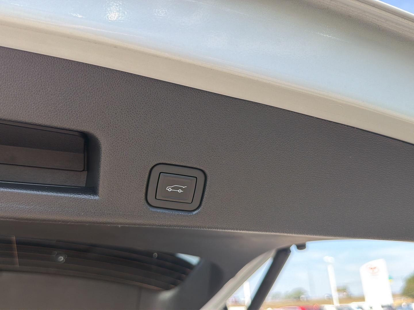 Used 2026 GMC Acadia Sedan