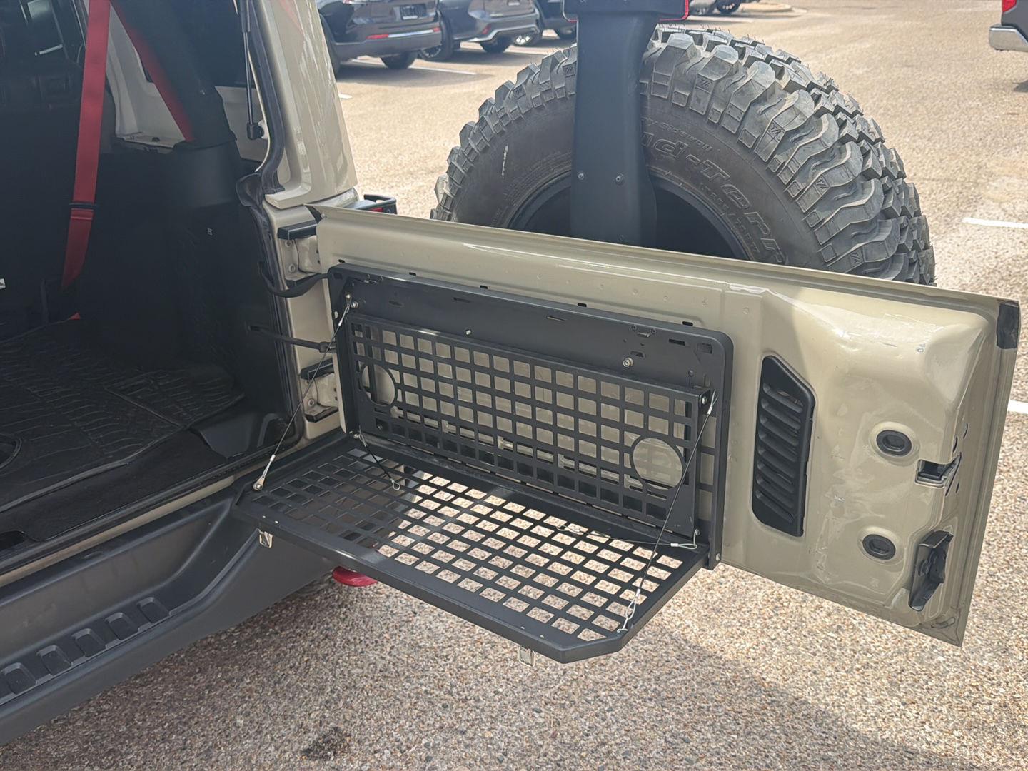 Used 2018 Jeep Wrangler JK Unlimited SUV