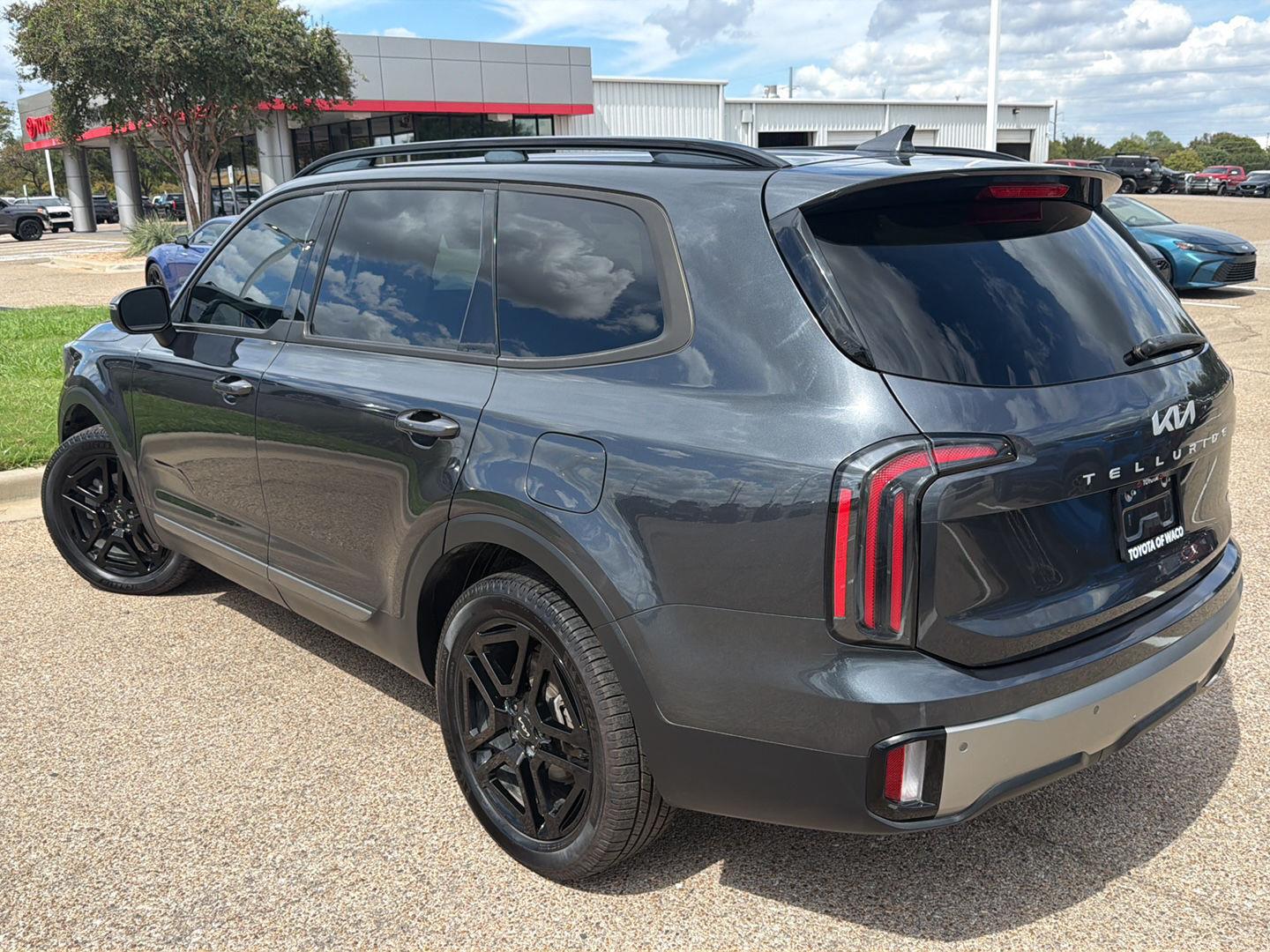 Used 2023 Kia Telluride Sedan