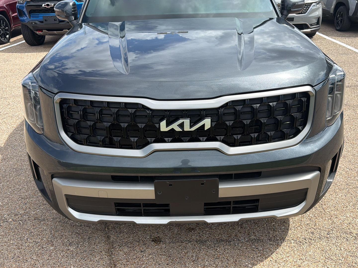 Used 2023 Kia Telluride Sedan