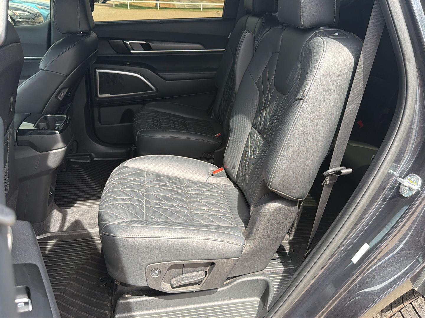 Used 2023 Kia Telluride Sedan