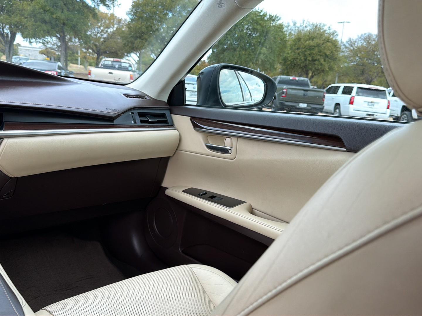 Used 2016 Lexus ES 350 Sedan