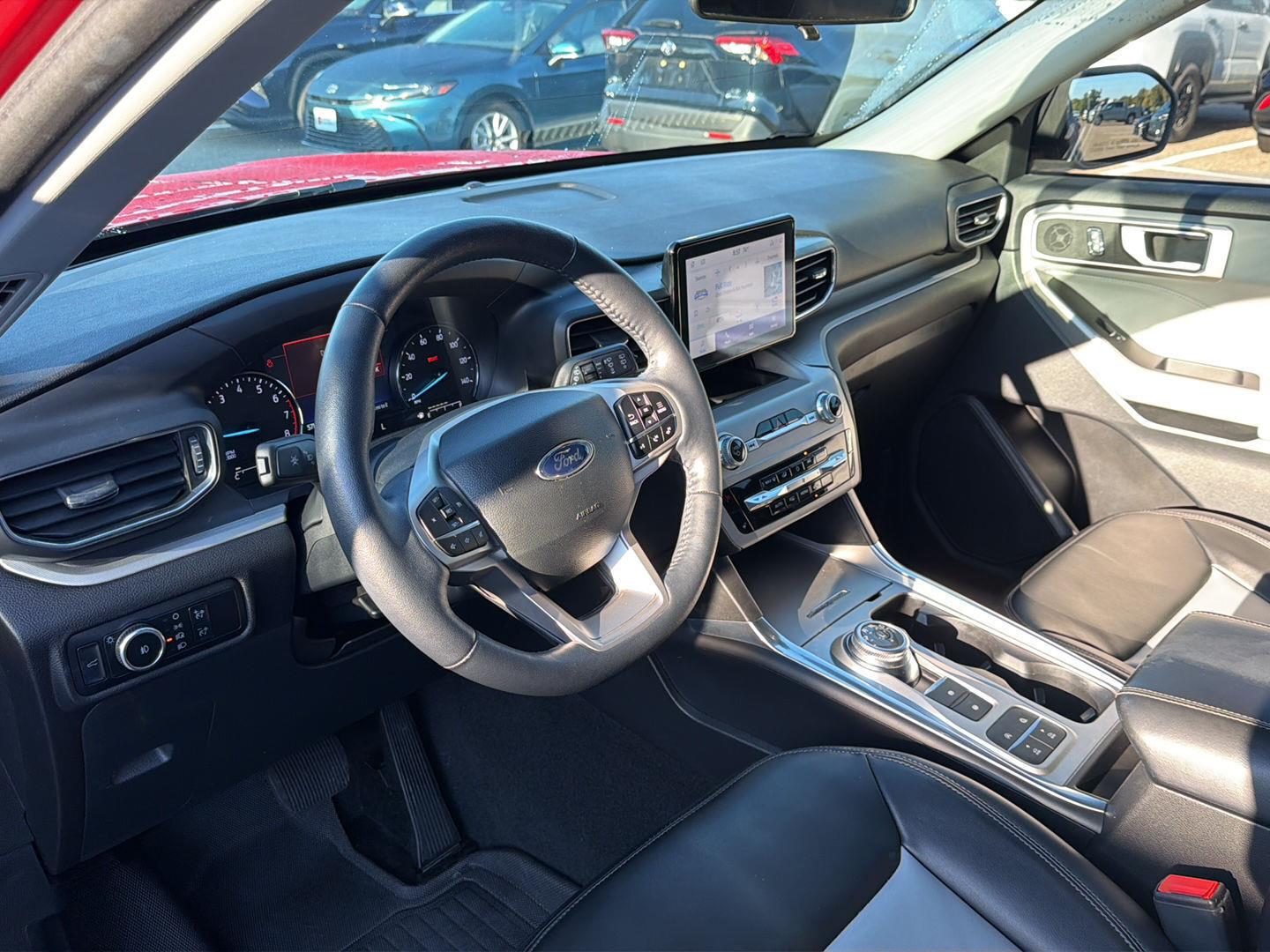 Used 2023 Ford Explorer SUV