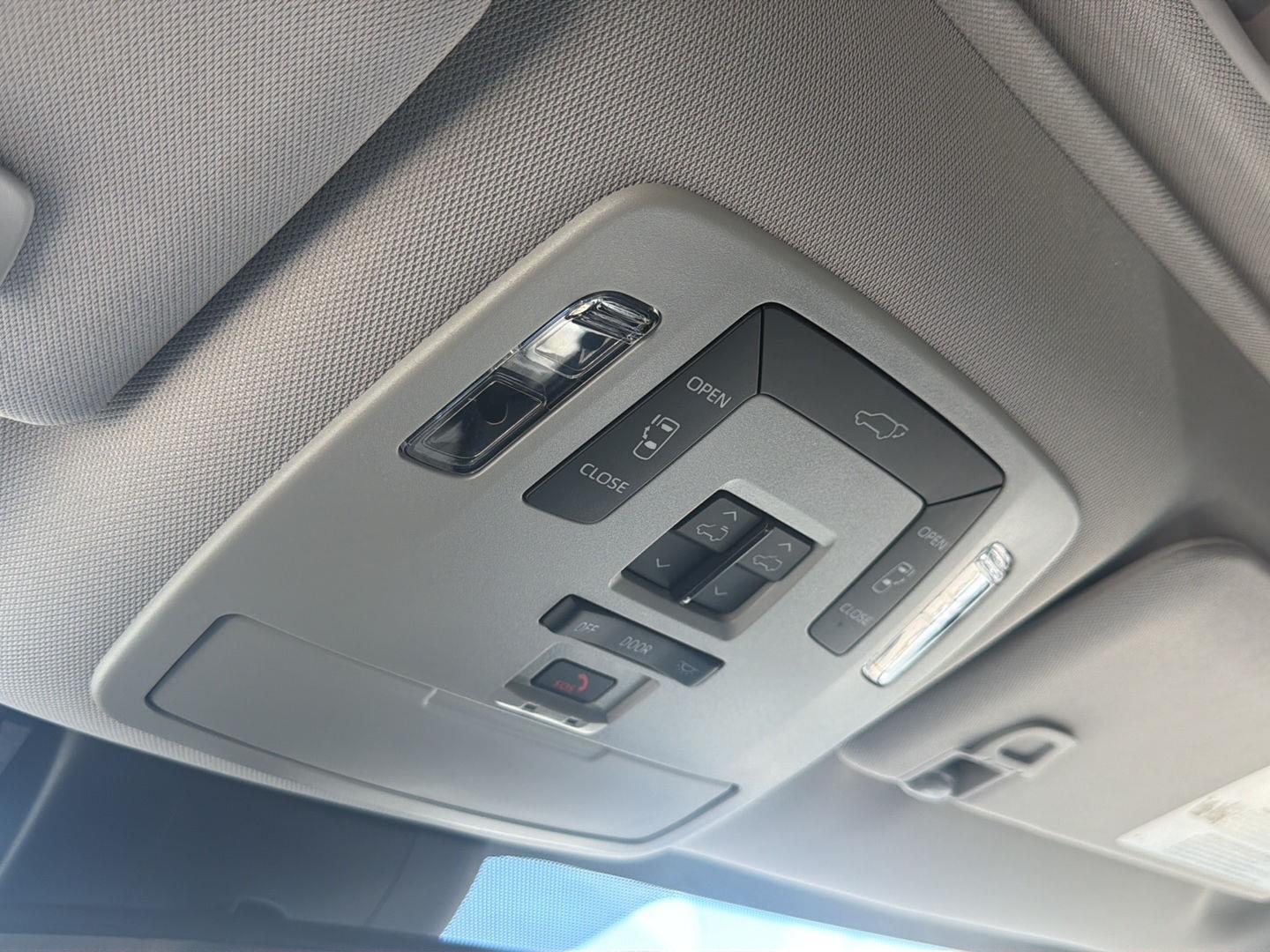 Used 2026 Toyota Sienna Van