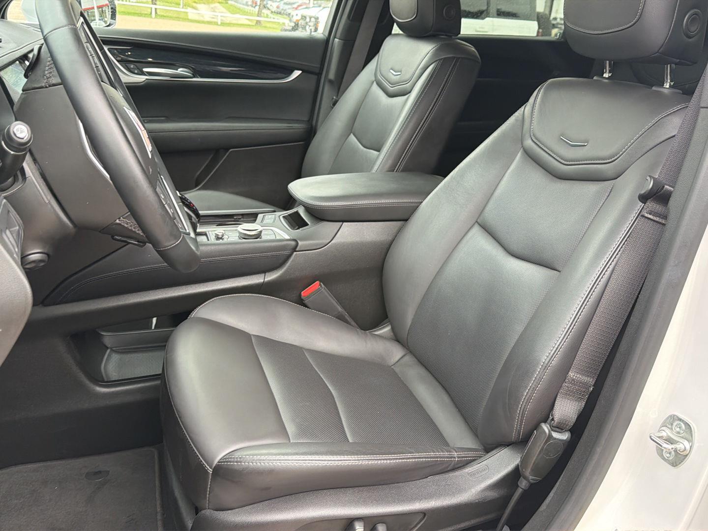Used 2025 Cadillac XT5 SUV