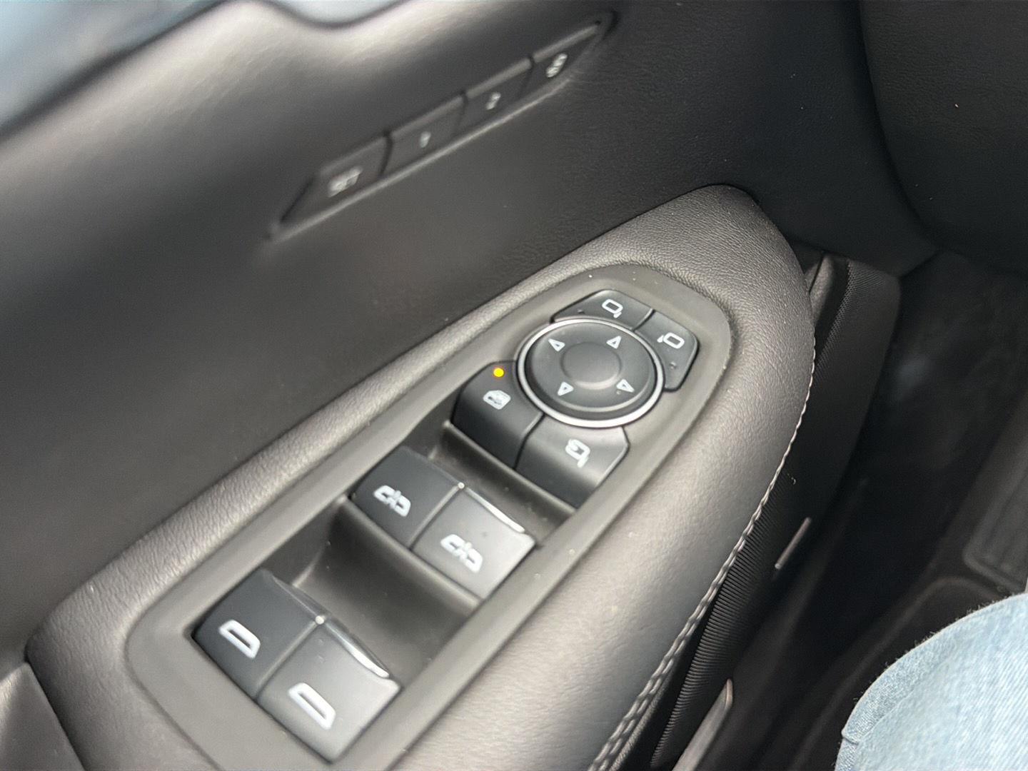 Used 2025 Cadillac XT5 SUV