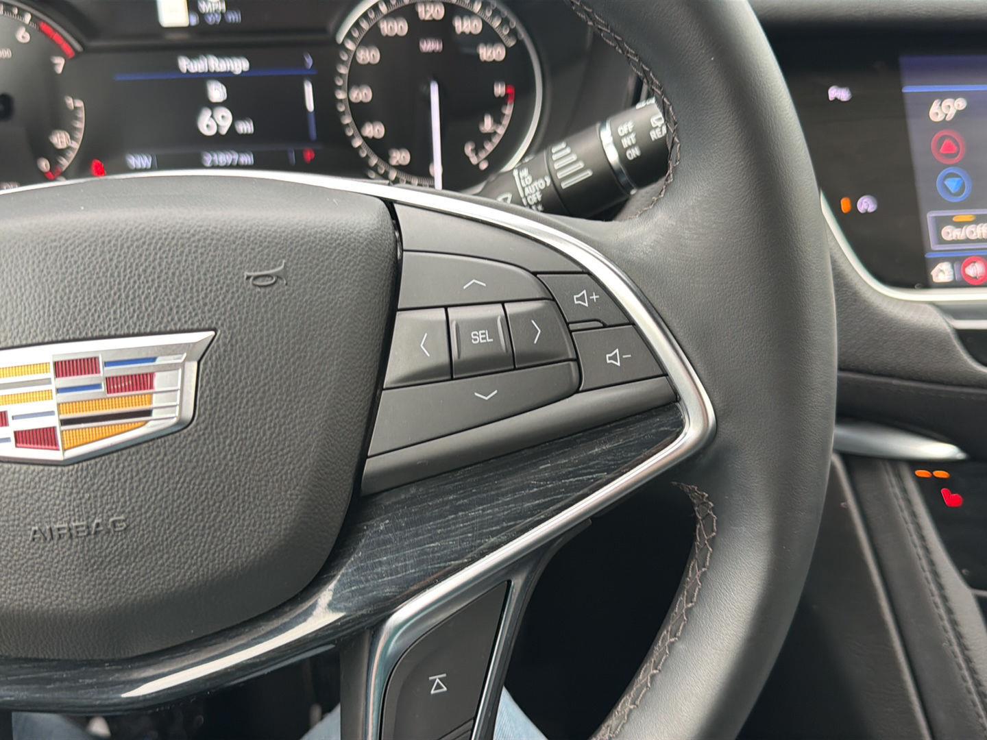 Used 2025 Cadillac XT5 SUV