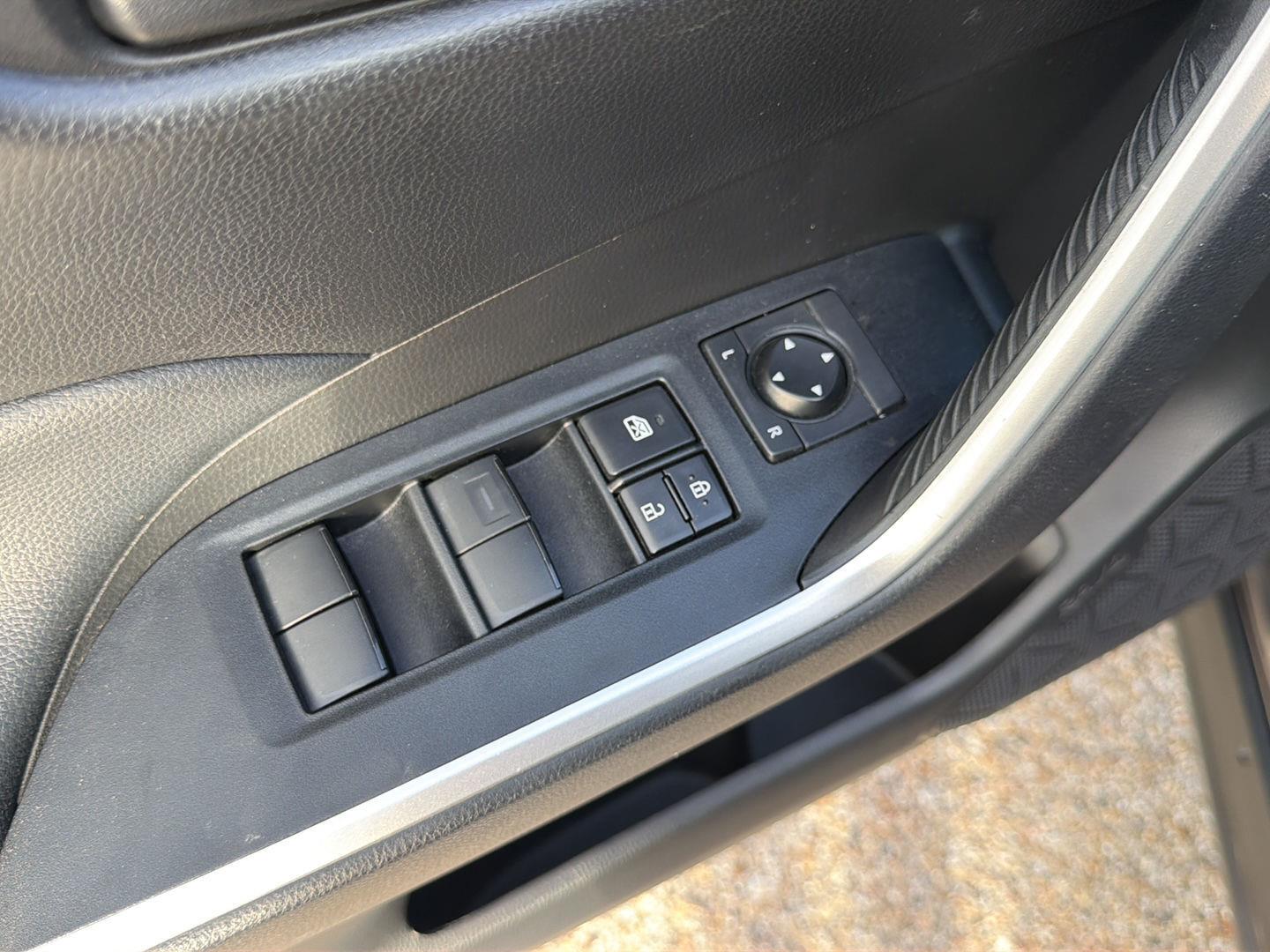 Used 2022 Toyota RAV4 SUV