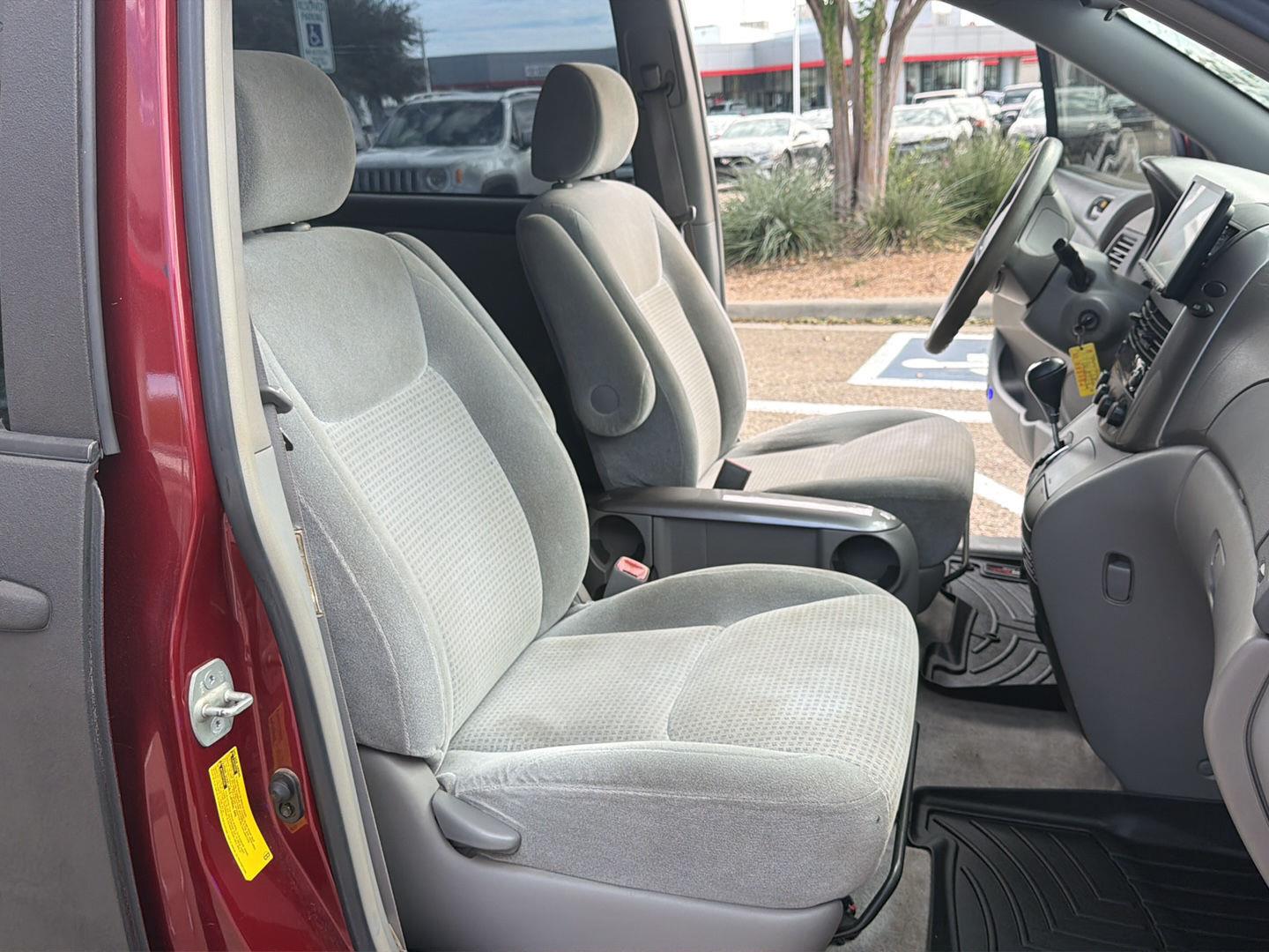 Used 2006 Toyota Sienna Van