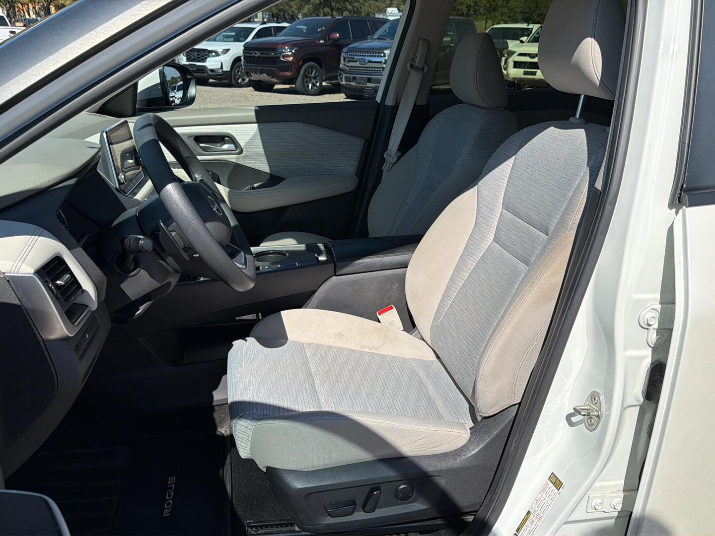 Used 2023 Nissan Rogue SUV