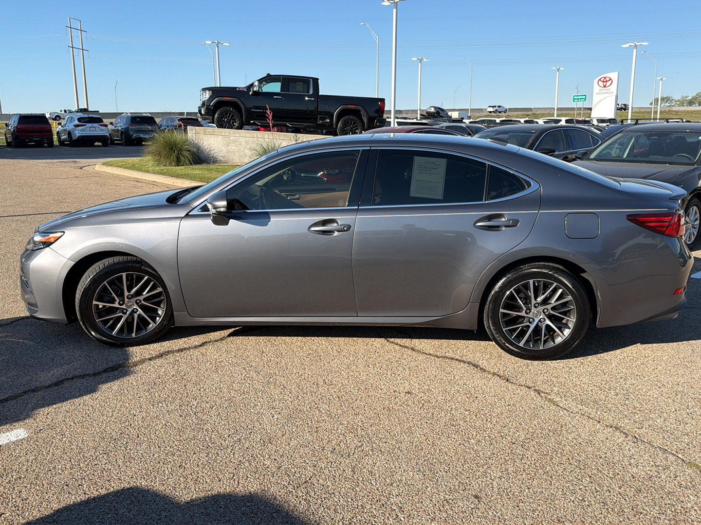 Used 2016 Lexus ES 350 Sedan