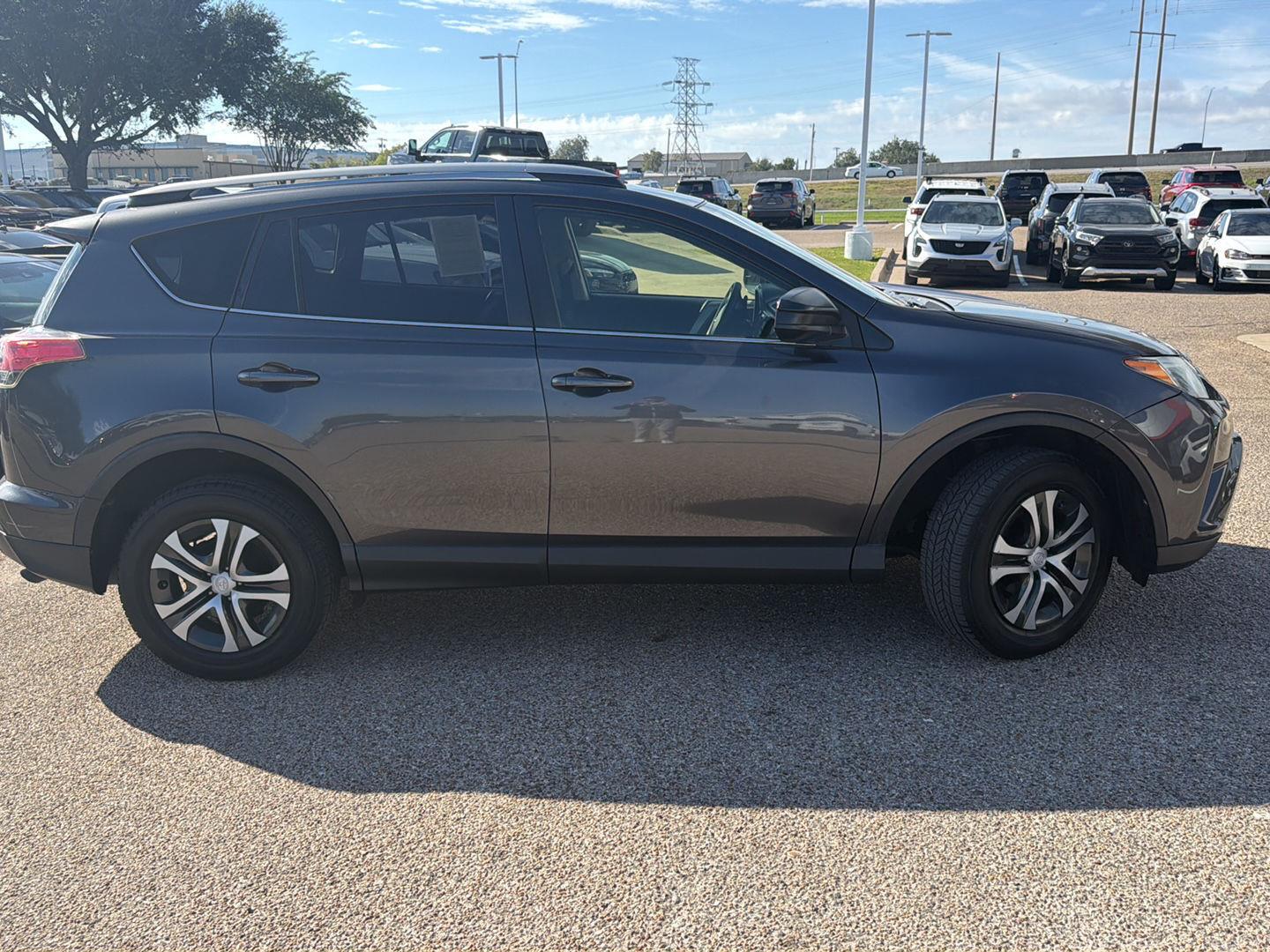 Used 2018 Toyota RAV4 SUV