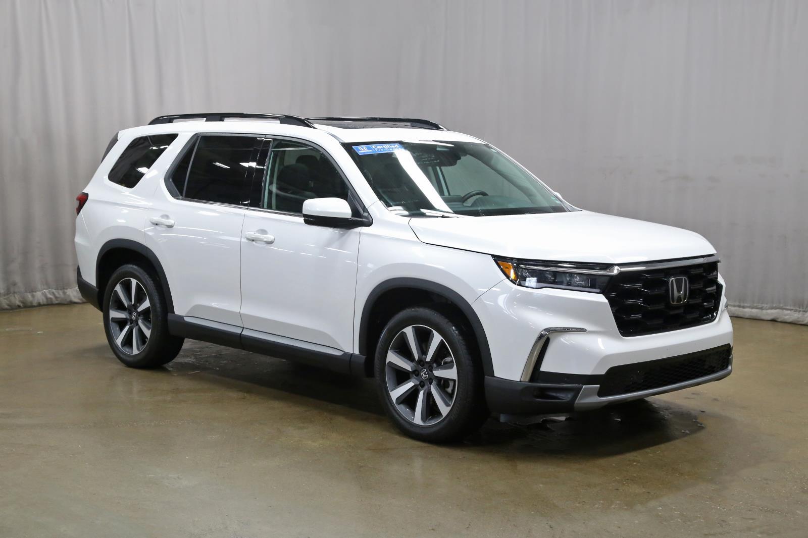 2023 Honda Pilot Touring AWD