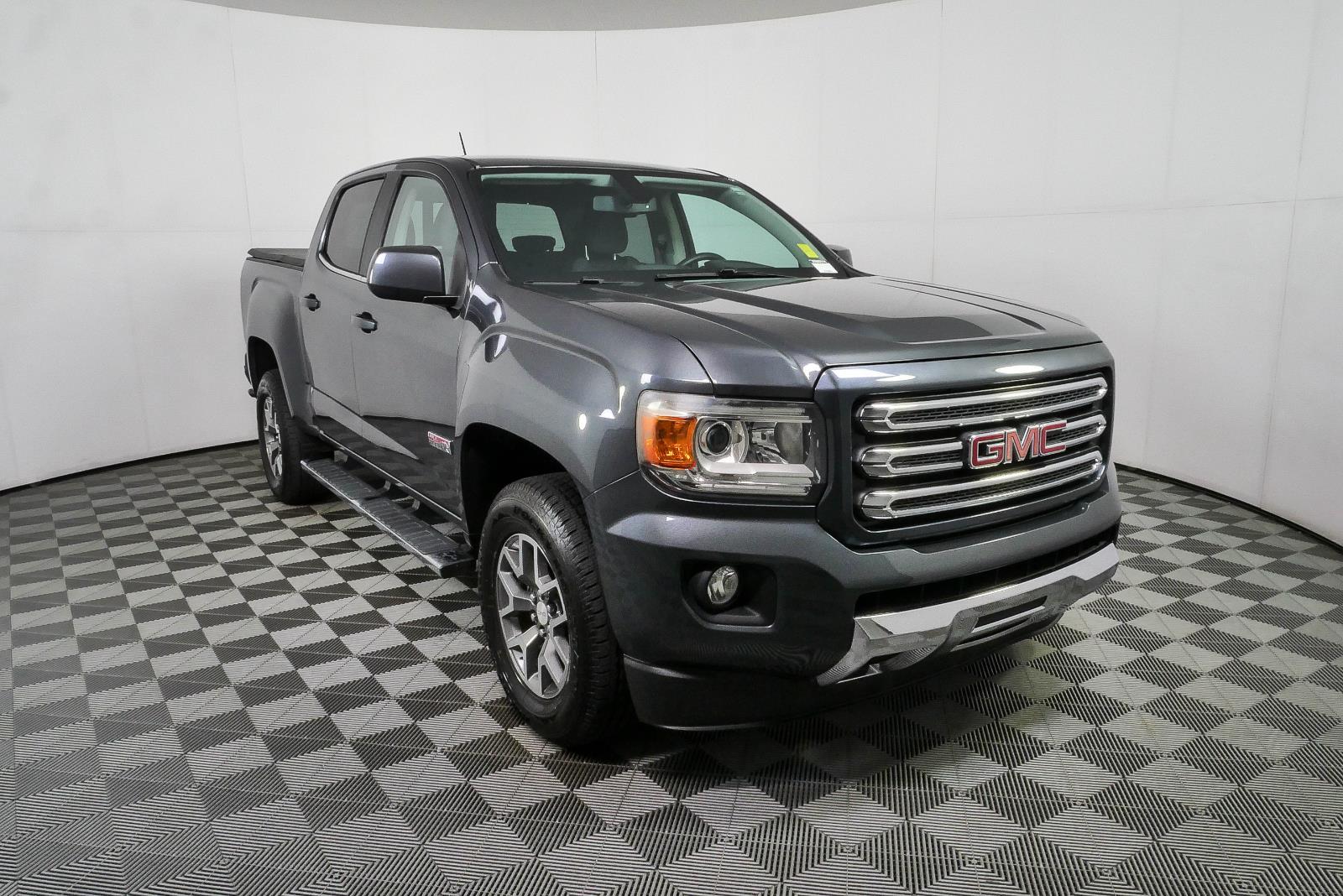 Cyber Gray Metallic 2016 GMC Canyon Pickup Truck Four-Wheel Drive 6-Speed Automatic