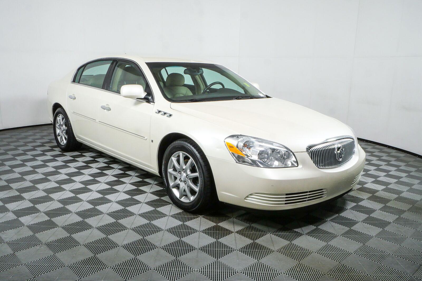 White Diamond Tricoat 2008 Buick Lucerne Sedan Front-Wheel Drive 4-Speed Automatic