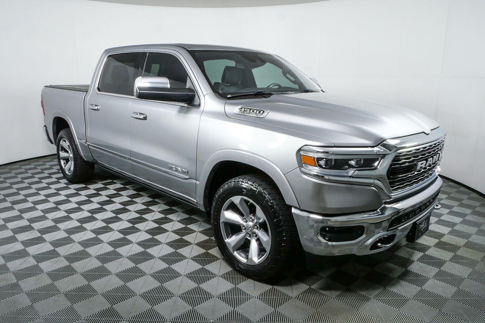 Billet Silver Metallic Clearcoat 2019 RAM 1500 Pickup Truck Four-Wheel Drive 8-Speed Automatic
