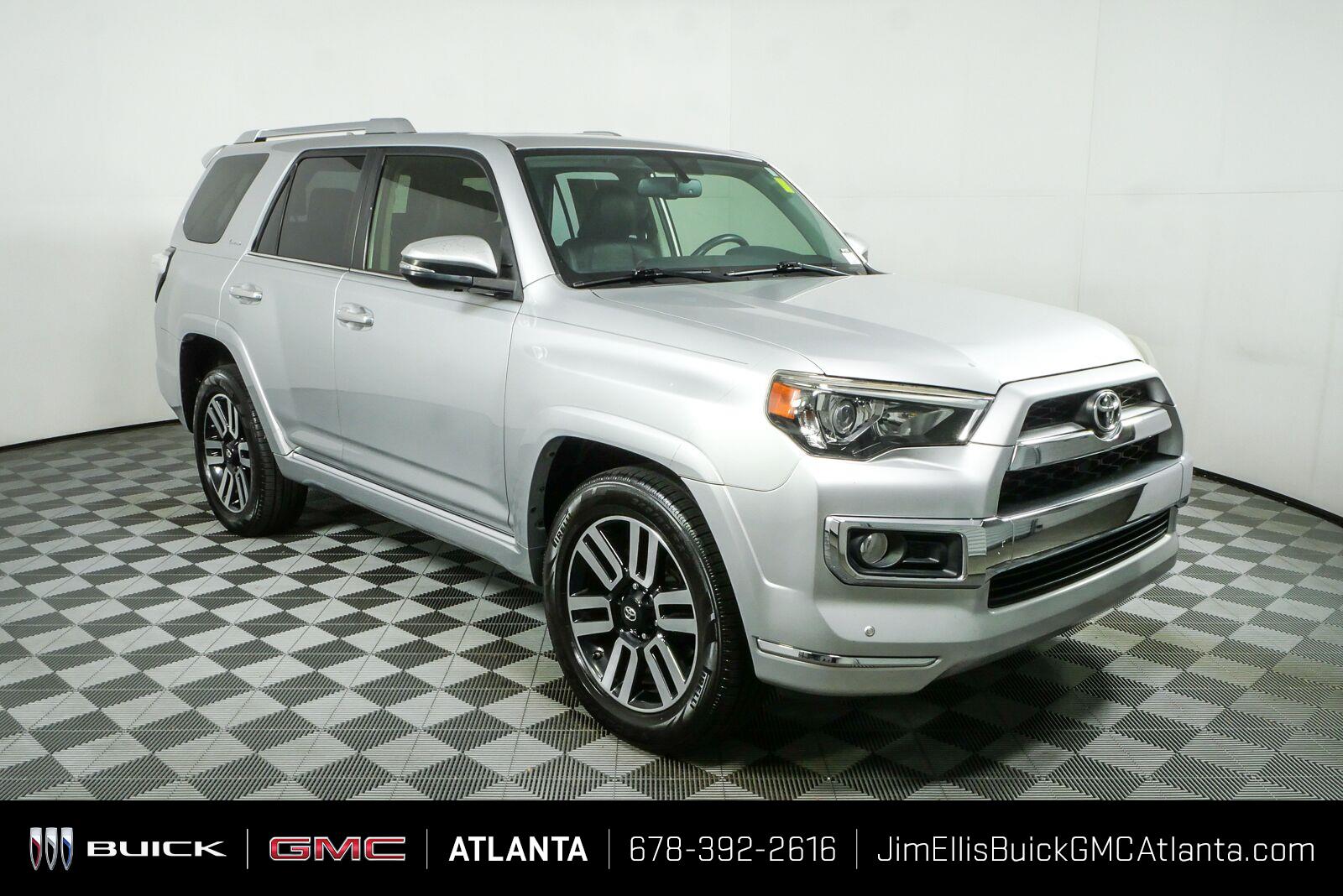 Classic Silver Metallic 2017 Toyota 4Runner SUV / Crossover 4X2 Automatic