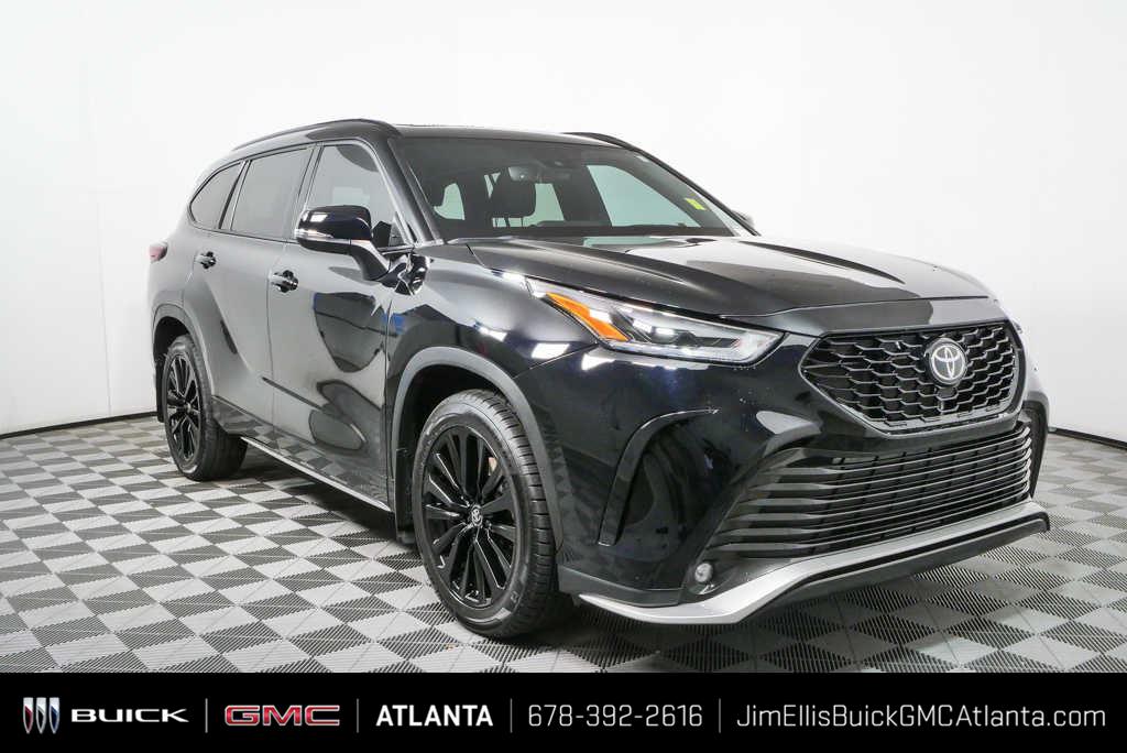 Midnight Black Metallic 2024 Toyota Highlander SUV / Crossover Front-Wheel Drive 8-Speed Automatic