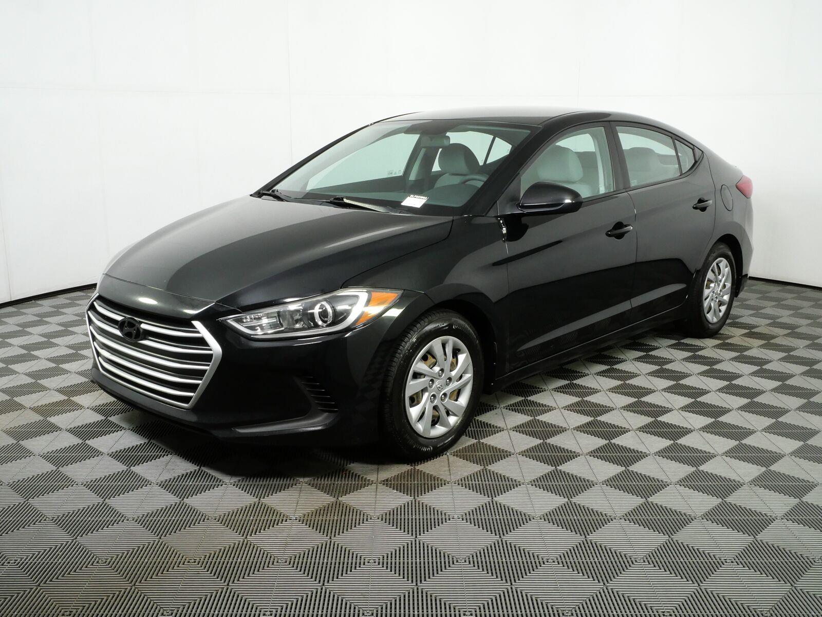 Black Noir Pearl 2017 Hyundai Elantra Sedan Front-Wheel Drive Automatic