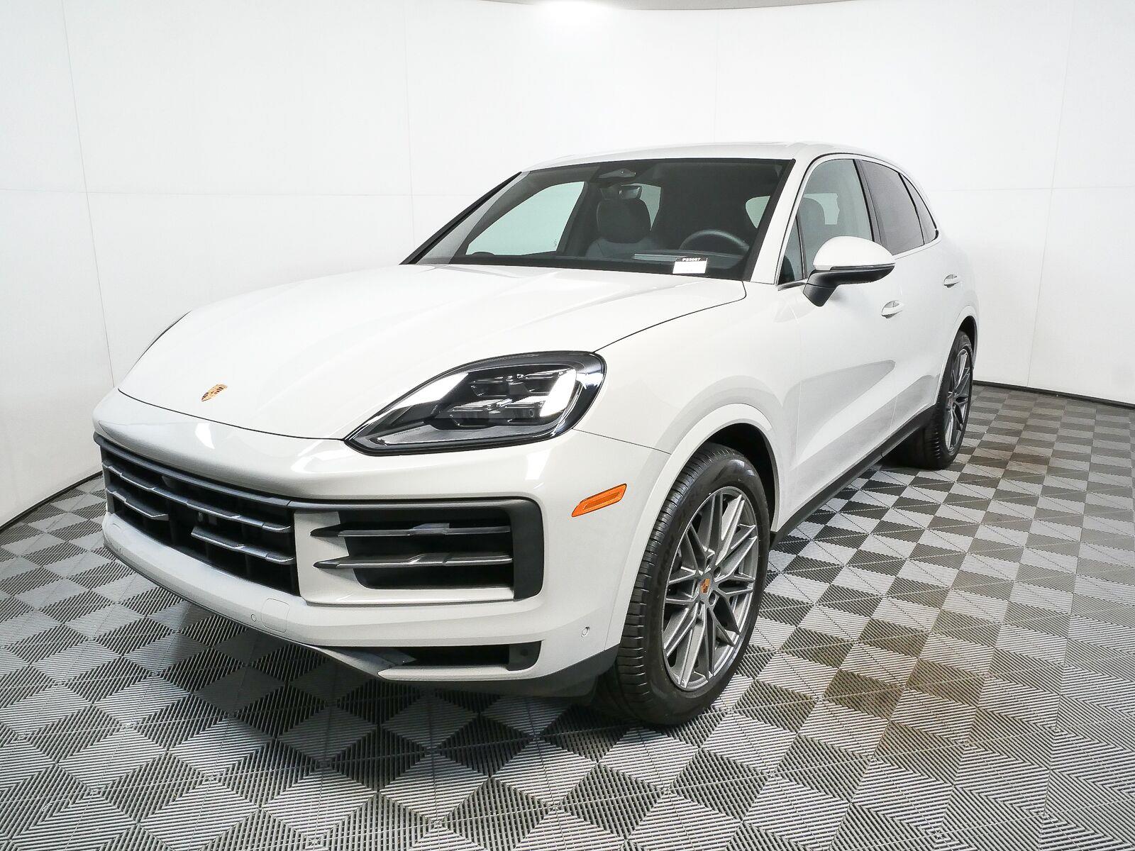 Chalk 2026 Porsche Cayenne SUV / Crossover All-Wheel Drive Automatic